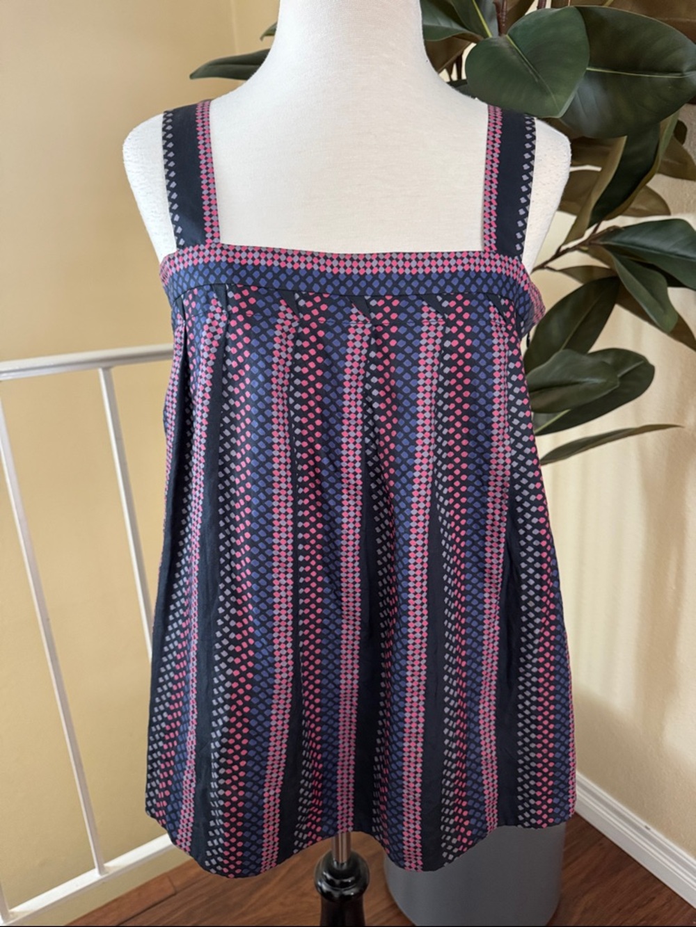 Marc By Marc Jacobs Navy and Pink Patterned Sleeveless Tunic Size 10